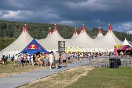 SMS Festival 30.000 Feierten Im Techno Paradies 03